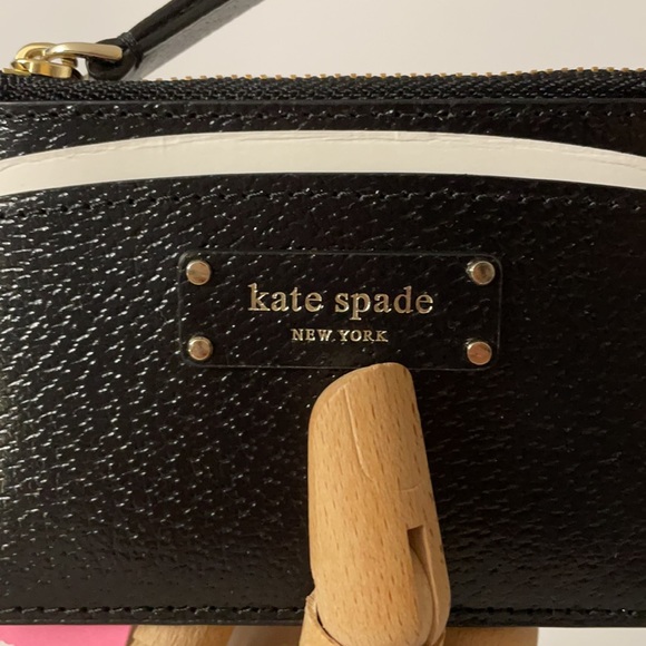 kate spade Accessories Kate Spade New York Black Leather Zip Card
